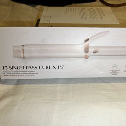 T3 SinglePass Curl X 1½” Curling Iron – Pink – New