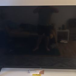 Hisense 75" 4K TV for sale