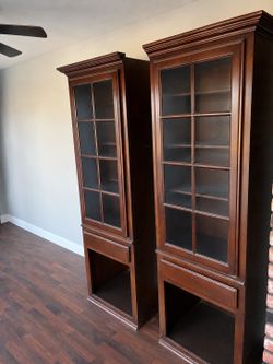 4 wooden bookcases