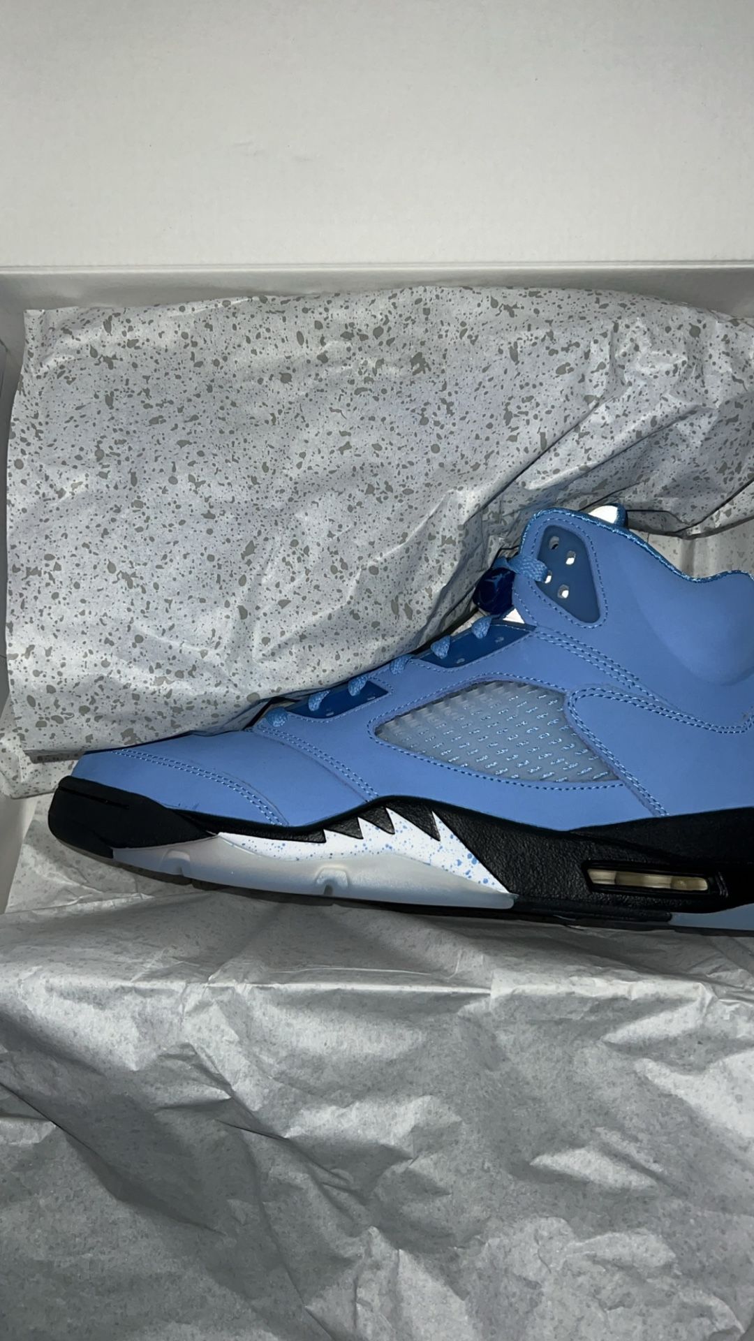 Jordan 5 UNC