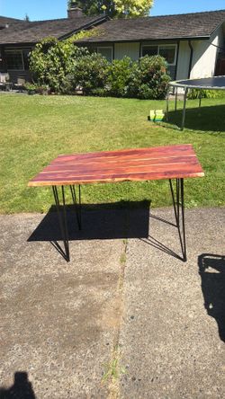 Live edge table