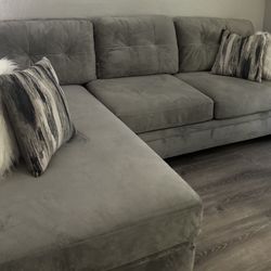 2 piece Sectional Couch
