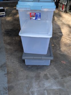 Storage totes