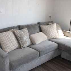 Sectional Couch With Chaise And Pullout Bed 