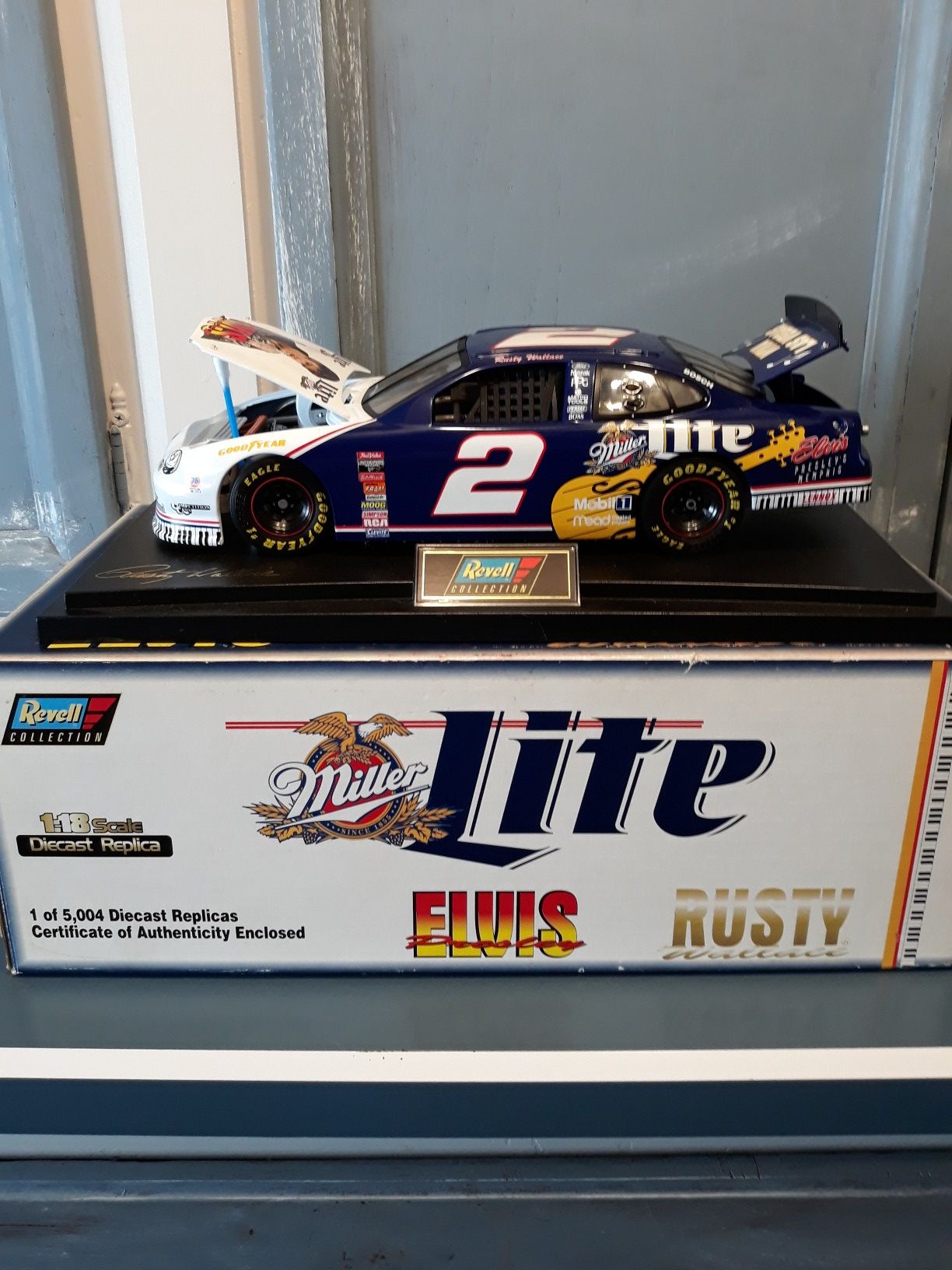 Rusty Wallace 1:18 scale ford Taurus featuring ELVIS PRESLEY.