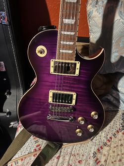 Les Paul type of guitar