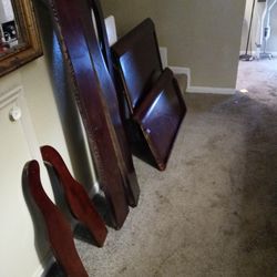 Twin Bed Without Screws ..... Just Frame.....50$ Must Pick Up 