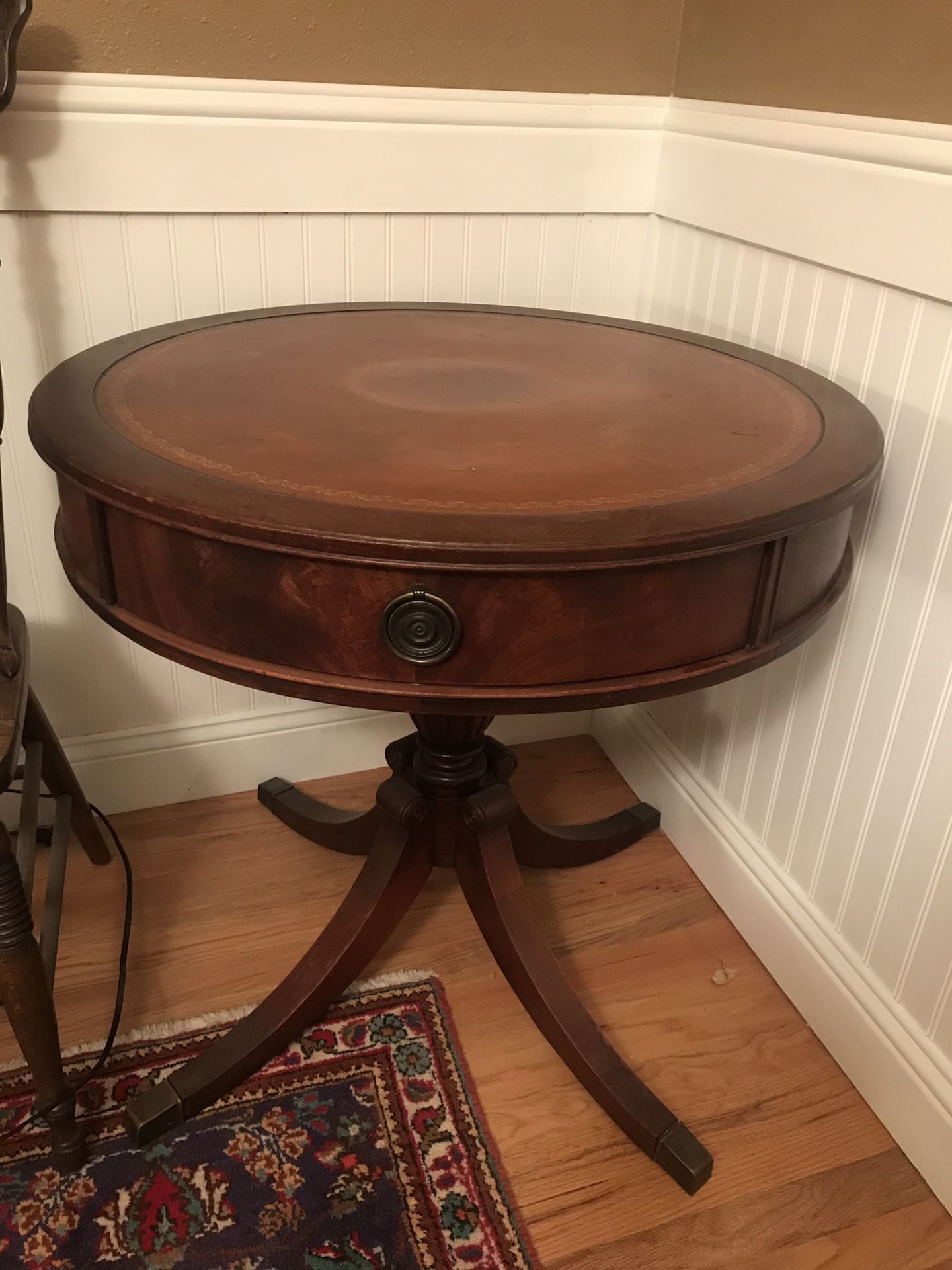 Round Duncan Five Table