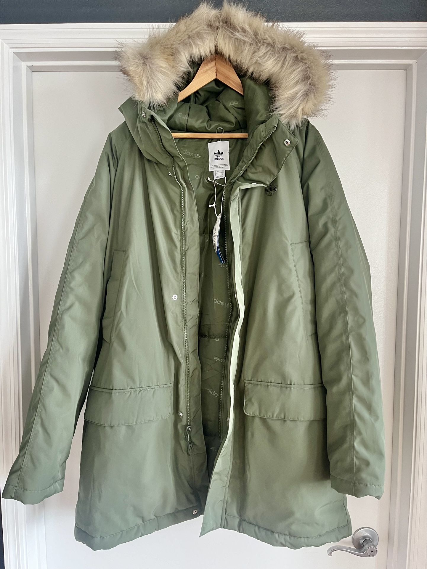 Adidas PAD Fur Parka Winter Mens Coat - Mens L NEW