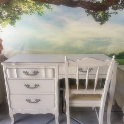 Vintage White Wood Desk Vanity