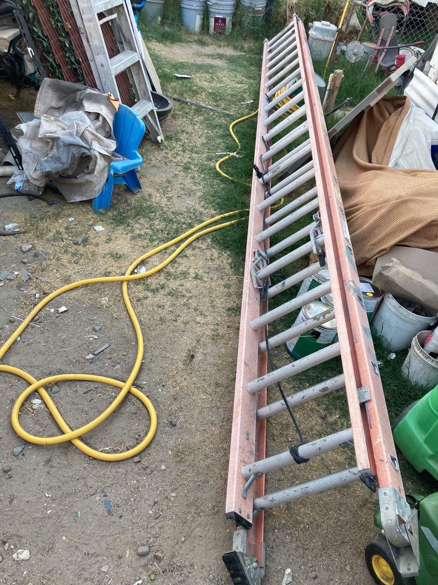36’ Feet Ladder