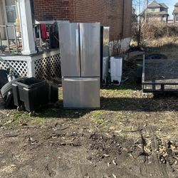 Whirlpool Refrigerator 
