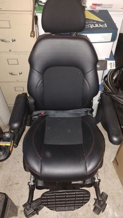 Merits Vision Sport Power Wheelchair