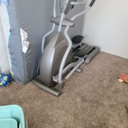 Elliptical Exercise Machine 