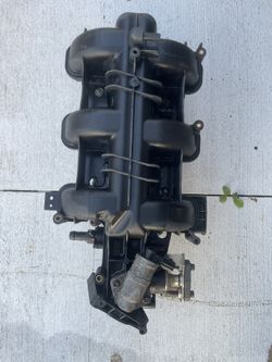 2003 Ford Ranger 4.0L Intake Manifold