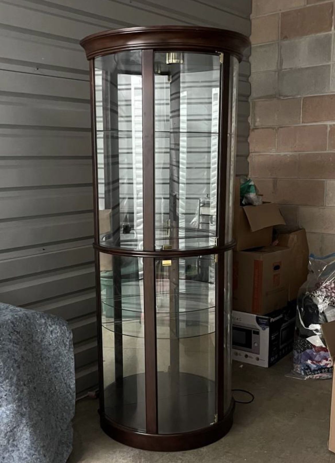 Half Round Curio Cabinet / China Closet