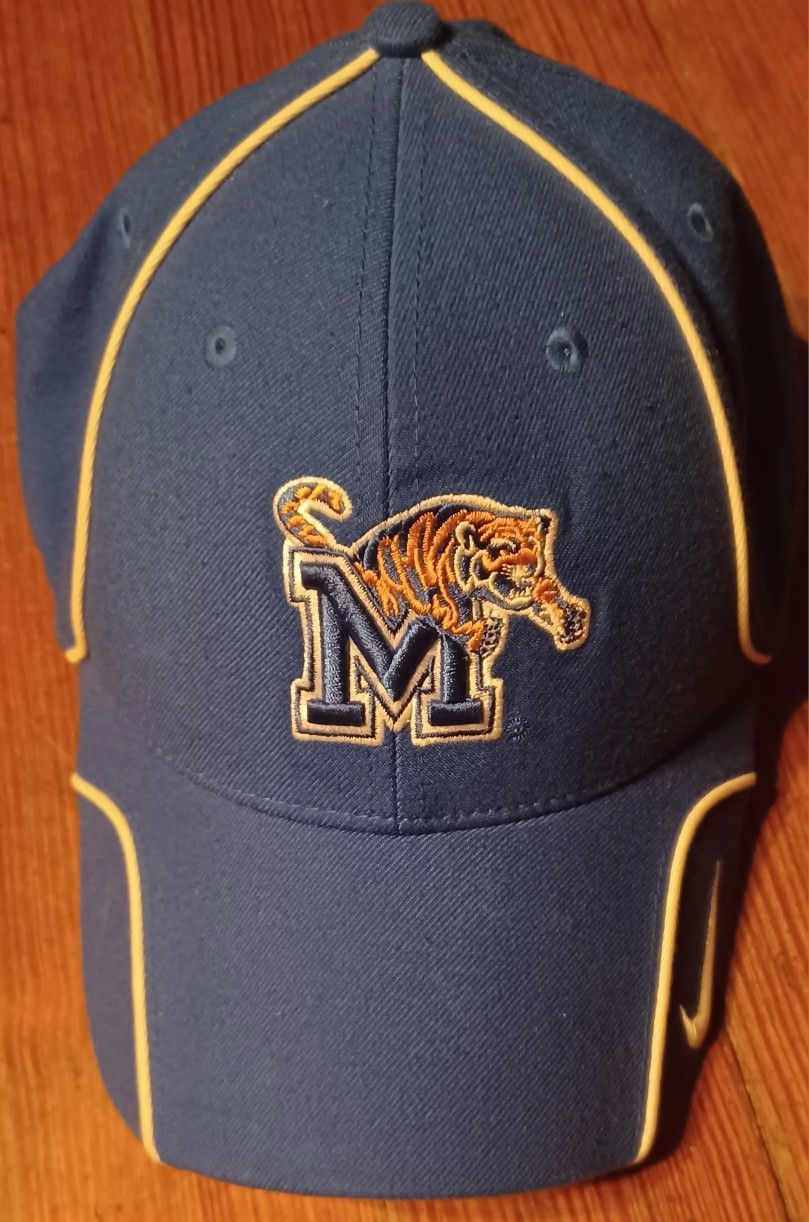 Memphis Wildcats Hat Cap Nike Velcor Snapback Stitched Used