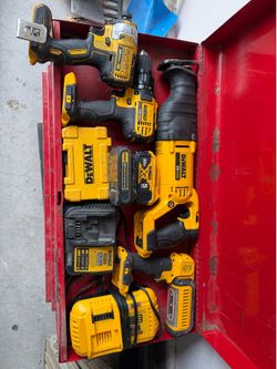 DEWALT POWER TOOLS FREE ITEMS!!