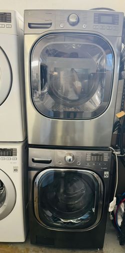 LG stackable Dryer and Washer Set (Like New)