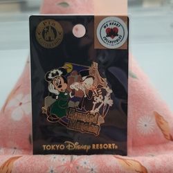 Disneyland Haunted Mansion Pin with Minnie Mouse Tokyo Disney Resort Japan