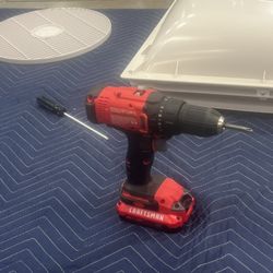 Craftsman’s Cordless Drill 