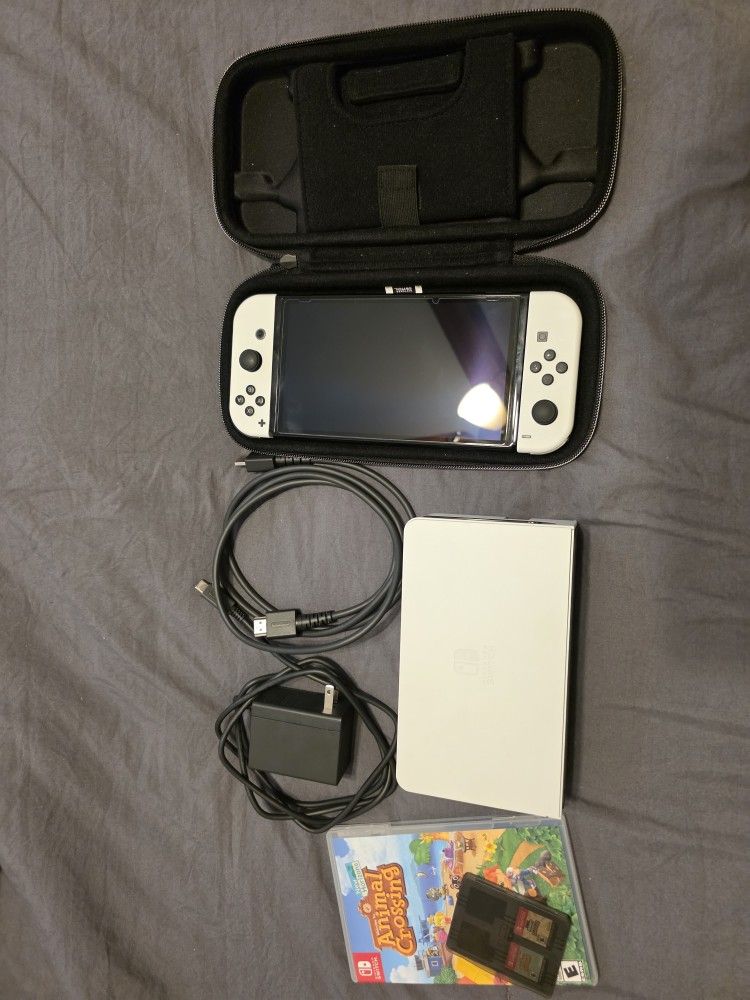 Nintendo Switch OLED *LIKE NEW*