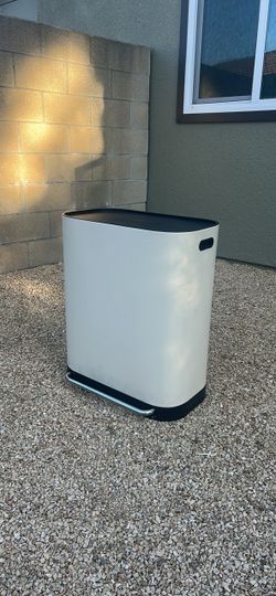 Trash Can
