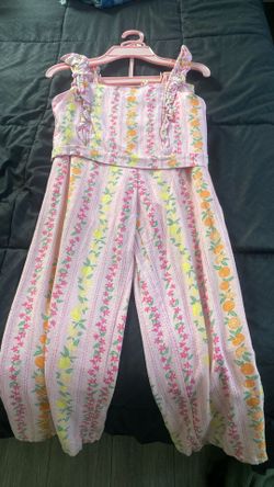 Girl’s two piece 
