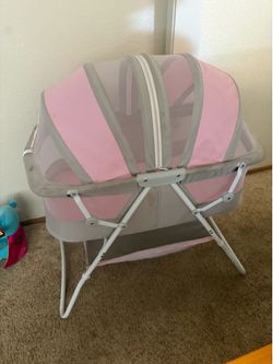 Travel bassinet