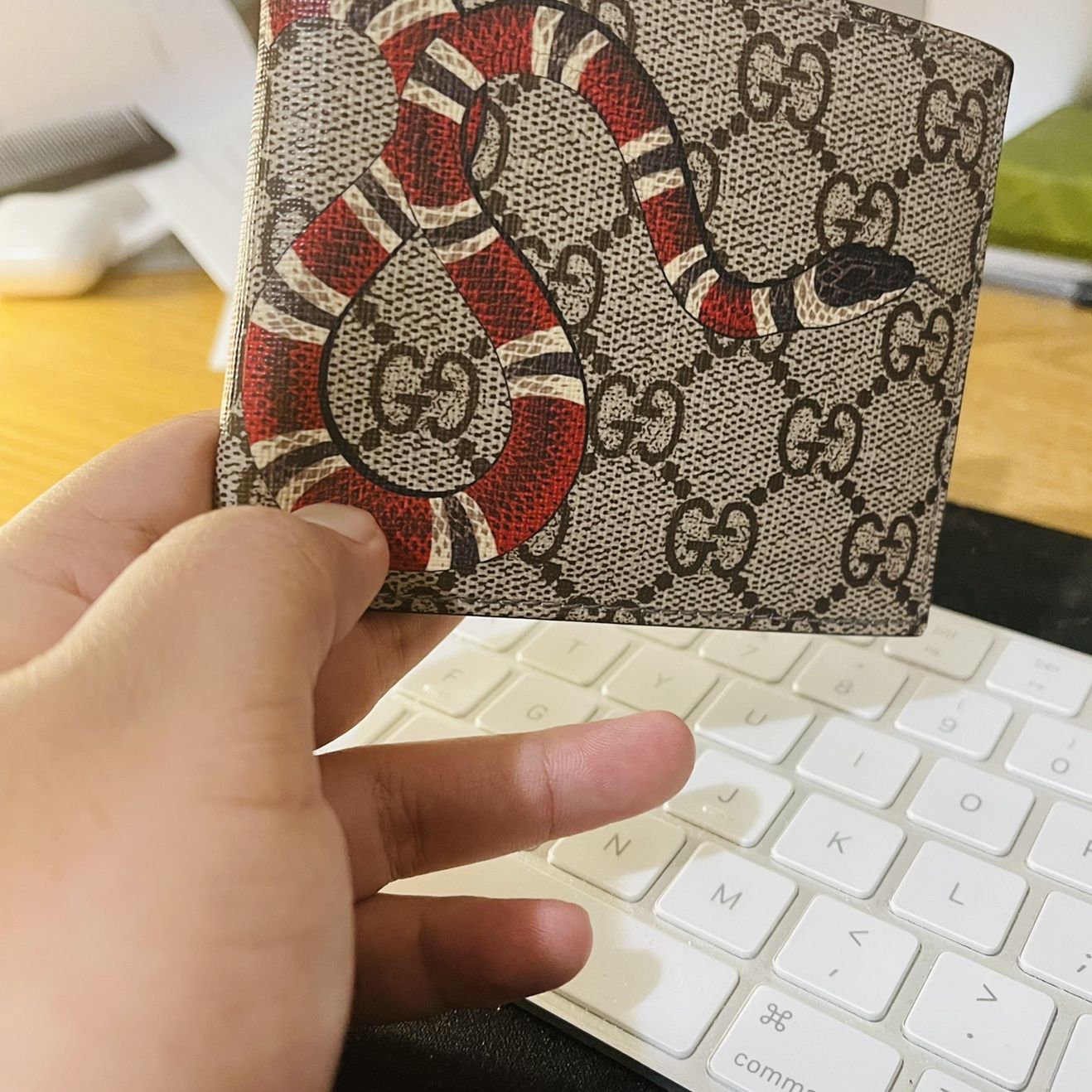 Gucci Kingsnake print GG Supreme wallet for Sale in Richardson, TX - OfferUp