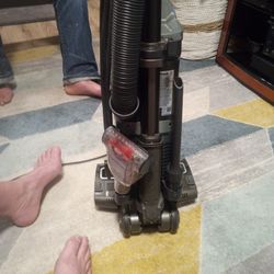 SHARK APEX AMAZING VACUUM CLEANER 
