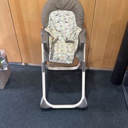 High chair With Tray 