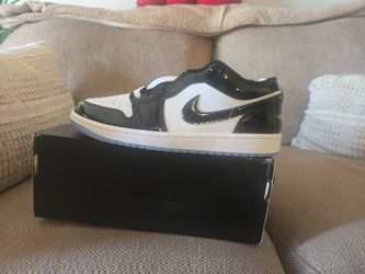 AIR JORDAN 1 LOW SE MENS SIZE 10