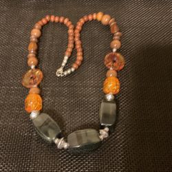 22”wooden And Beaded Necklace 