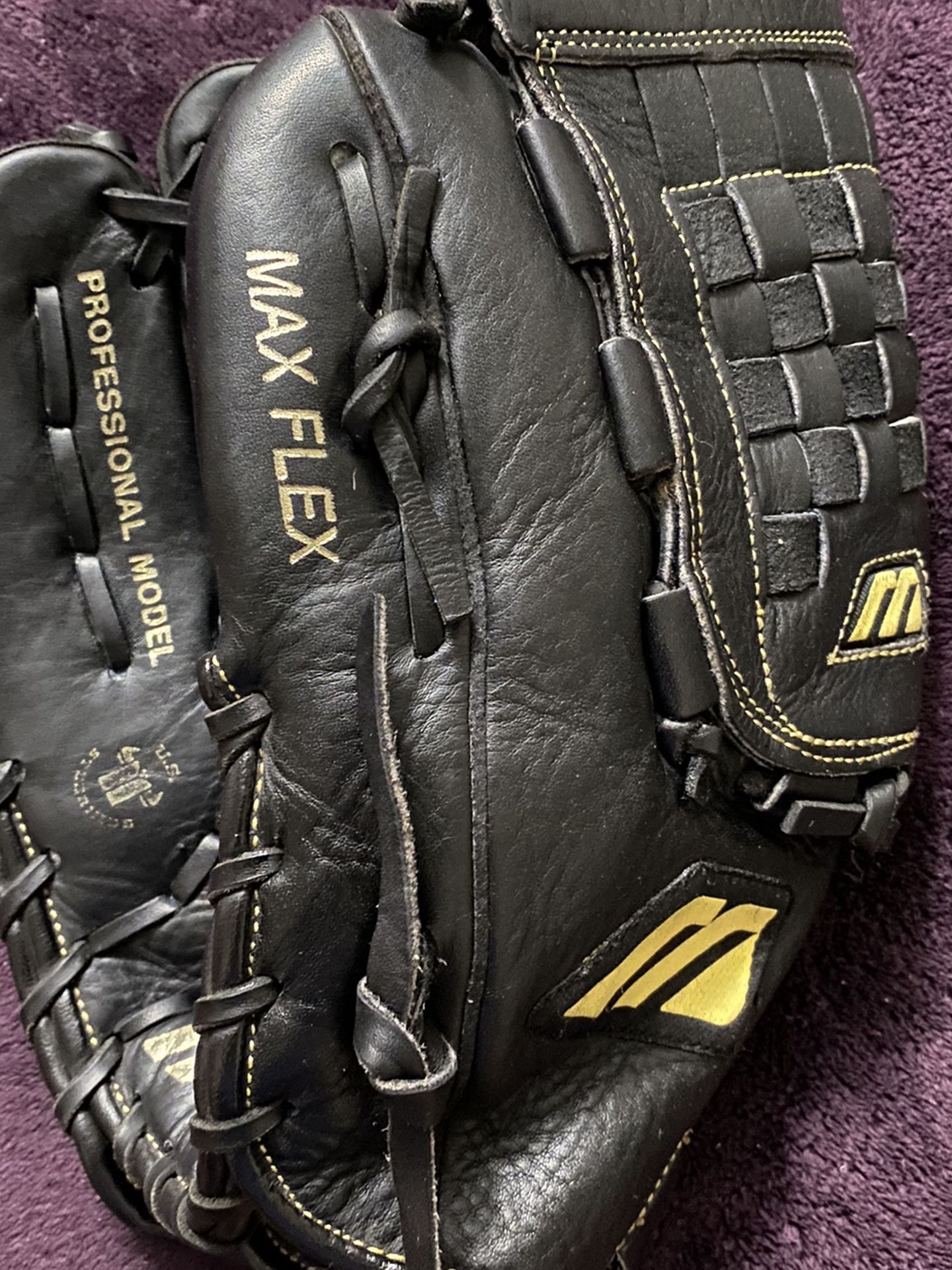 Left-Handed Throw Mizuno Franchise Baseball Glove