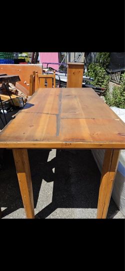 Dining Table Set – Solid Wood + 5 Chairs – Good Condition