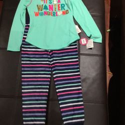 Girls Fleece Pajama Set New With Tags Size 5/6