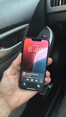 iPhone 16e
