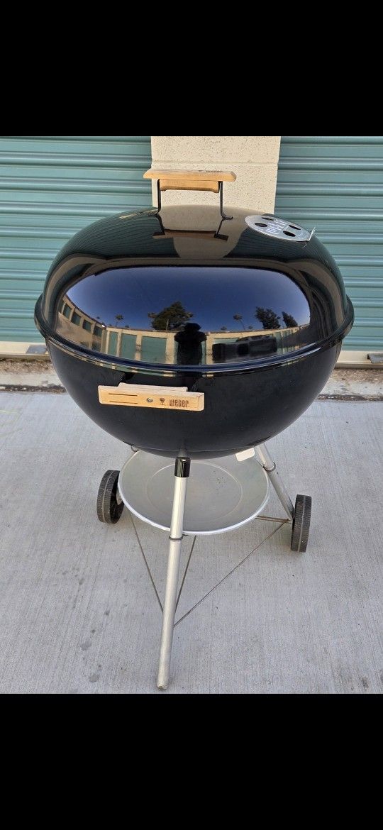 Weber 22" Kettle Bbq Grill Near Perfect Condition Stamped ER 1996
