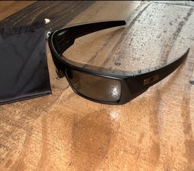 Oakley Gascan Matte Black Polarized