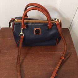 DOONEY & BOURKE  LEATHER CROSSBODY BAG. Brand New Without Tag