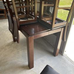 6 Chair Dining Table With Center Leaf To Make Larger 