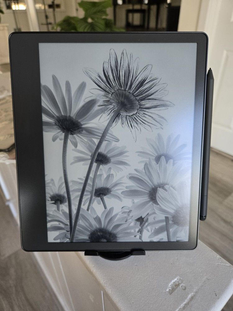 Kindle Scribe 1 1st Edition Like New Barely used