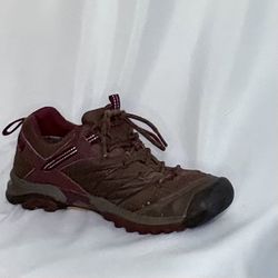 Keen, Hiking Shoes, Women’s 8.5, Excellent Pre-Loved Condition 