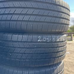 Set Of Tires (4) 205-55-16 Michelin 