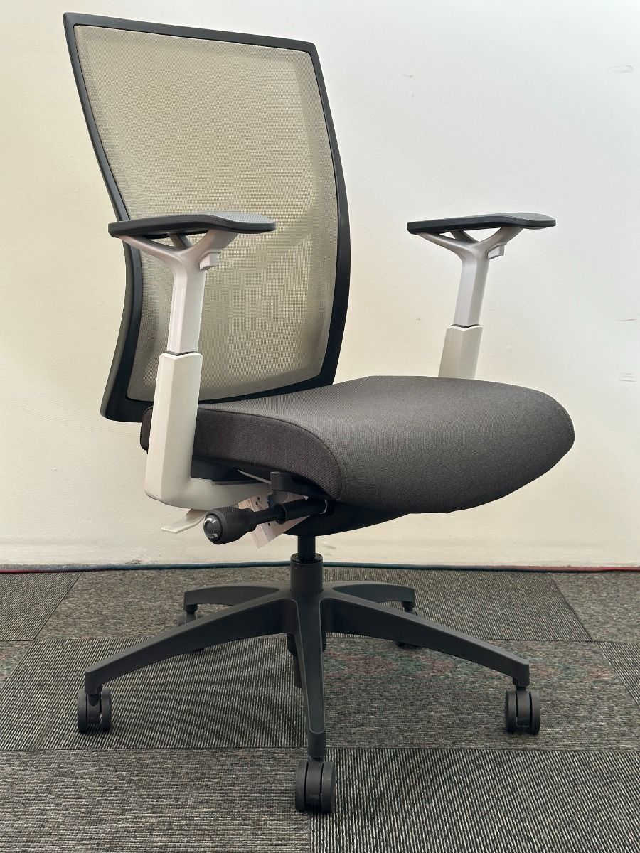 SitOnIt Torsa Task Chair (Desert/White)