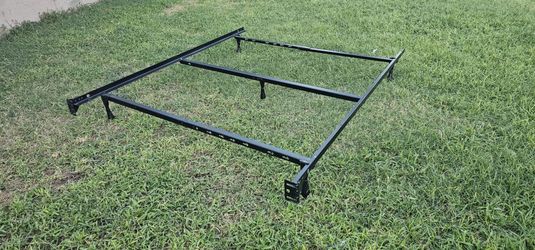 **Thick Metal Bed Frame**( for twin and full size)