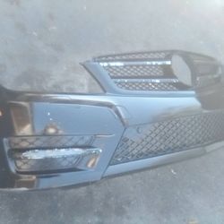 2011-2014 Mercedes C Class Coupe (2 Doors) Complete Front Bumper With All The Accessories Oem.