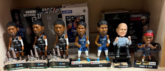 Clippers Lot 7 Bobbleheads.