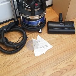 New Cond  Filte Queen 360 Moel With ATTACHMENT  ,  DEFENDER  , WORKS  EXCELLENT  , AMAZING POWER SUCES  , IN THE BOX 